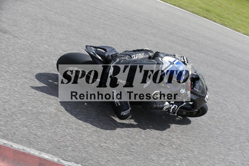 /Archiv-2024/29 12.06.2024 MOTO.CH Track Day ADR/Gruppe rot/39